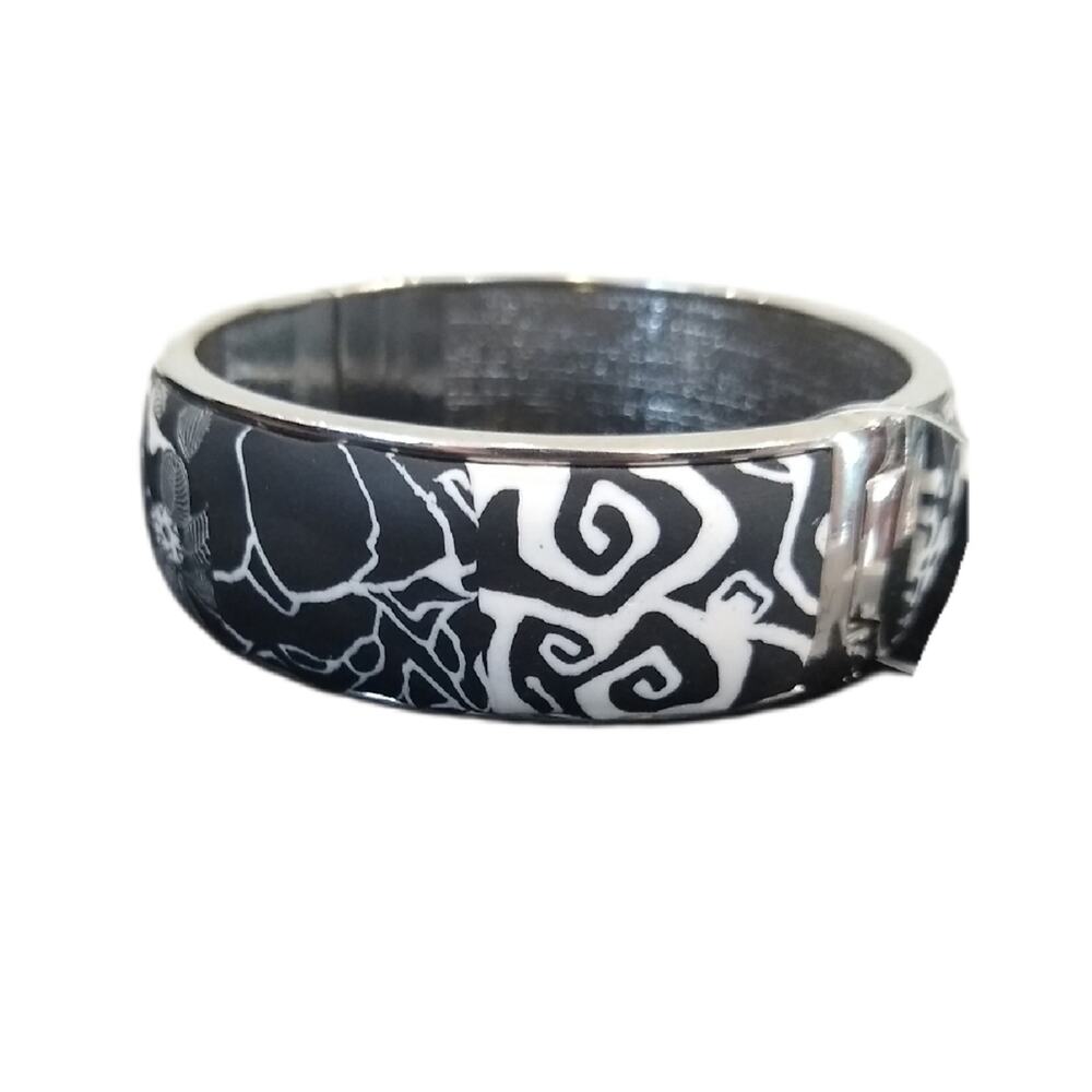 Viva Beads Bangle Bracelet Black Lace